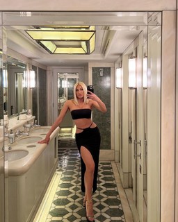 Ioanna Touni feet photo thumbnail