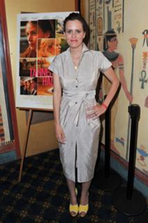 Ione Skye feet photo 7