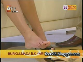 Ipek Tuzcuoglu feet photo 3