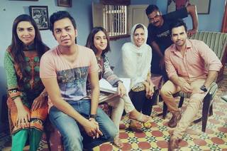 Iqra Aziz feet photo 17
