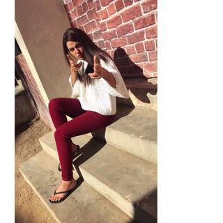 Iqra Aziz feet photo 6