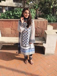 Iqra Aziz feet photo 16