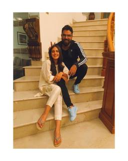 Iqra Aziz feet photo 17