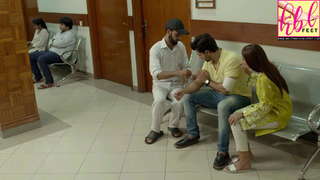 Iqra Aziz feet photo 6