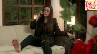 Iqra Aziz feet photo 20