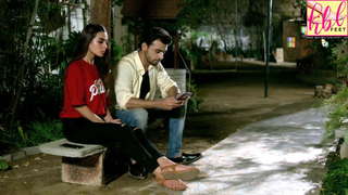 Iqra Aziz feet photo 13