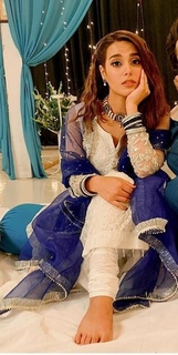 Iqra Aziz feet photo 18