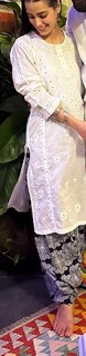 Iqra Aziz feet photo 17