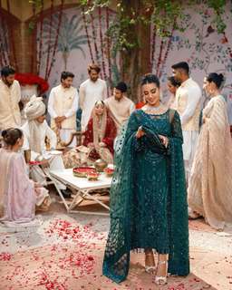 Iqra Aziz feet photo 19