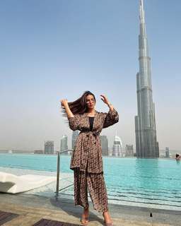 Iqra Aziz feet photo 4