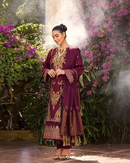 Iqra Aziz feet photo 20