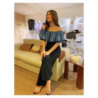 Iqra Aziz feet photo 2