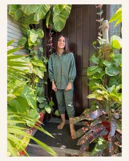 Iqra Aziz feet photo 13