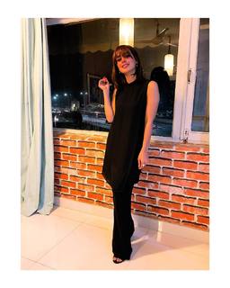 Iqra Aziz feet photo 5