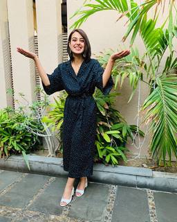 Iqra Aziz feet photo 14