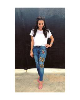 Iqra Aziz feet photo 12