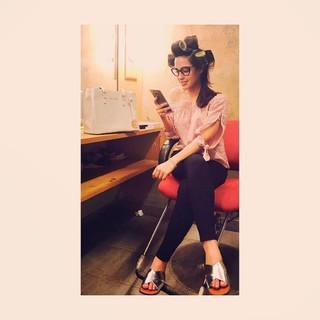 Iqra Aziz feet photo 10