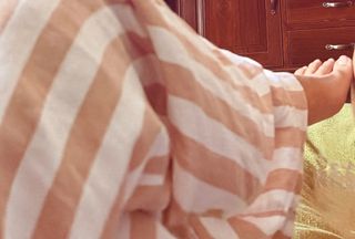 Iqra Aziz feet photo 19