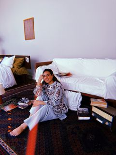 Iqra Aziz feet photo 8