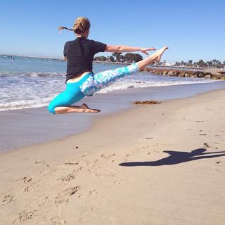 Ireland Baldwin feet photo thumbnail