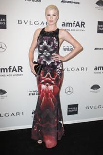 Ireland Baldwin feet photo thumbnail