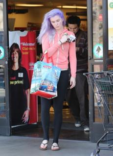 Ireland Baldwin feet photo thumbnail