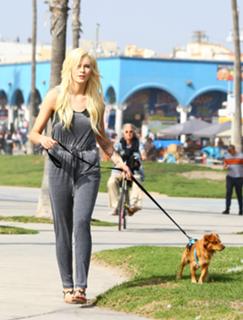 Ireland Baldwin feet photo thumbnail