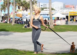 Ireland Baldwin feet photo thumbnail