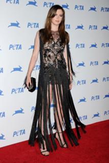 Ireland Baldwin feet photo thumbnail