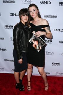 Ireland Baldwin feet photo thumbnail