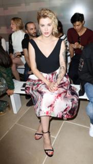 Ireland Baldwin feet photo thumbnail