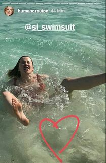 Ireland Baldwin feet photo thumbnail