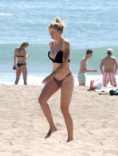 Ireland Baldwin feet photo thumbnail