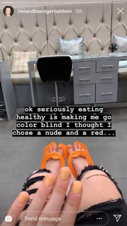 Ireland Baldwin feet photo thumbnail
