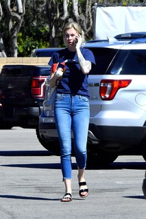 Ireland Baldwin feet photo thumbnail