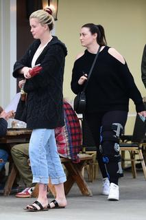 Ireland Baldwin feet photo thumbnail