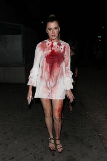 Ireland Baldwin feet photo thumbnail