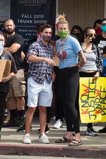 Ireland Baldwin feet photo thumbnail