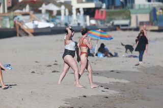 Ireland Baldwin feet photo thumbnail