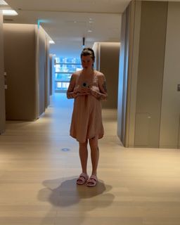 Ireland Baldwin feet photo thumbnail