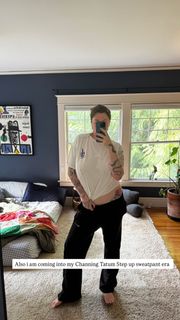 Ireland Baldwin feet photo thumbnail