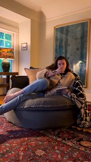 Ireland Baldwin feet photo 2