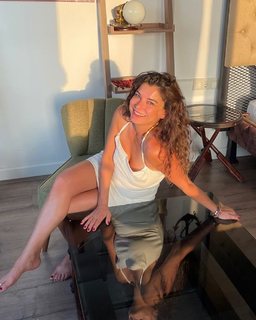 Irem Altug feet photo 1