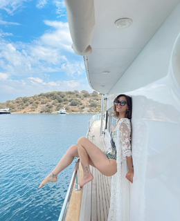 Irem Helvacioglu feet photo 16