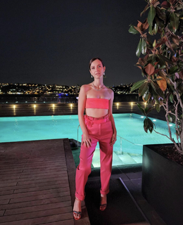 Irem Helvacioglu feet photo 13