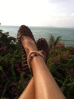 Irena Ponaroshku feet photo thumbnail