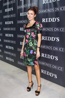 Irena Ponaroshku feet photo thumbnail