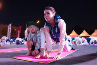 Irena Ponaroshku feet photo thumbnail