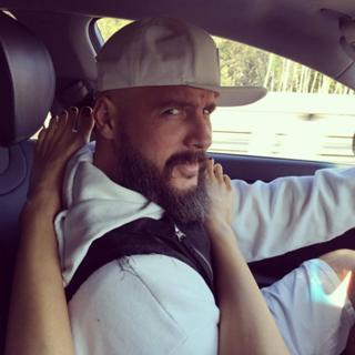 Irena Ponaroshku feet photo thumbnail