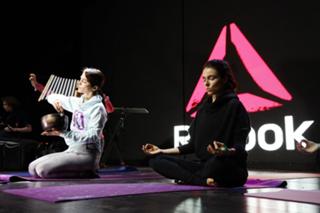 Irena Ponaroshku feet photo thumbnail